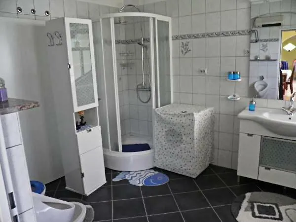 Apartments Kalanj Jadranovo 0*,
